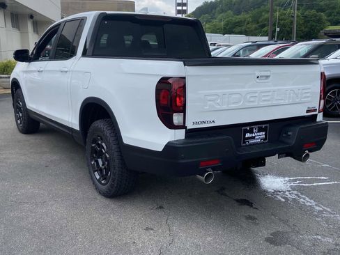 New 2025 Honda Ridgeline TrailSport+ image 3