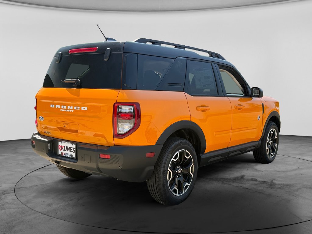New 2026 Ford Bronco Sport Outer Banks AWD/4WD image 9