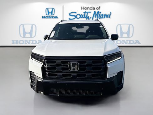 New 2026 Honda Pilot Sport image 2
