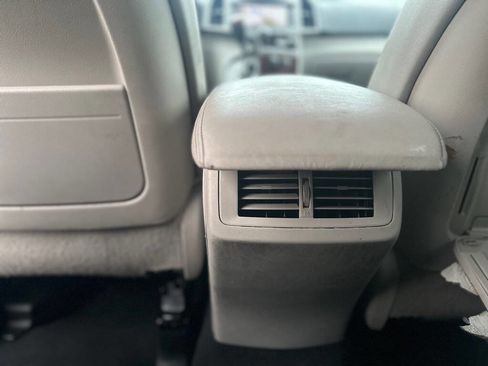 Used 2009 Toyota Venza image 21