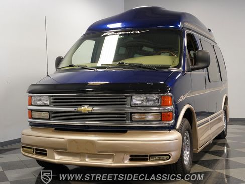 Used 2001 Chevrolet Express 1500 w/ Preferred Equipment Group 3 image 18