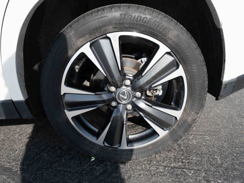 Used 2022 Lexus UX 250h w/ Premium Package image 29