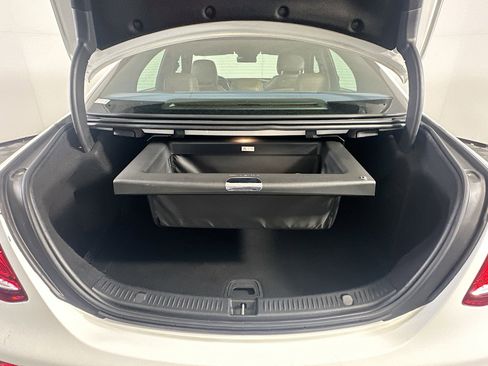 Used 2018 Mercedes-Benz E 300 image 31