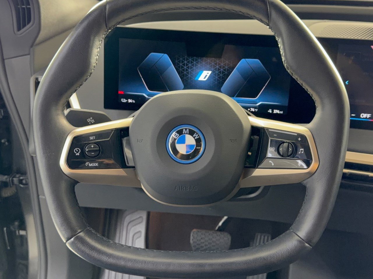 Certified 2024 BMW iX xDrive50 w/ Premium Package AWD/4WD image 10
