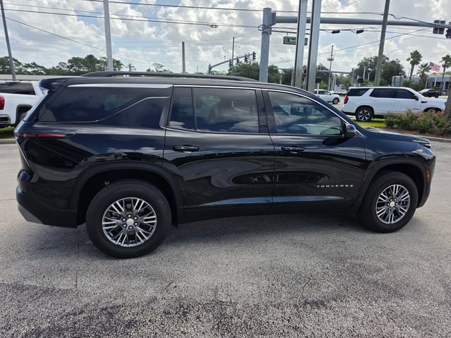 Used 2026 Chevrolet Traverse LT FWD image 6