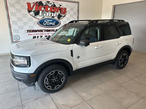 New 2025 Ford Bronco Sport Outer Banks w/ Outer Banks Tech Package+ image 1