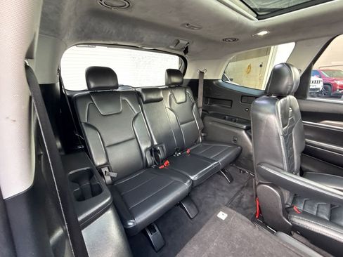 Used 2020 Kia Telluride SX w/ SX Prestige Package AWD/4WD image 14