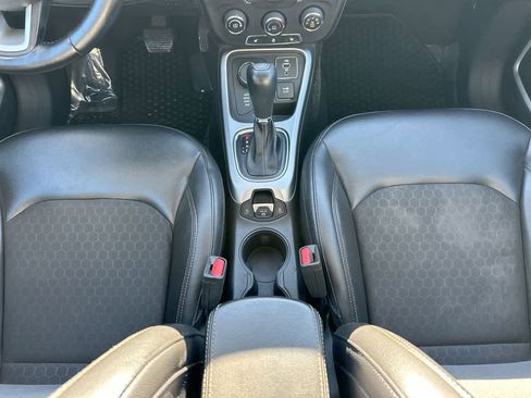 Used 2018 Jeep Compass Latitude w/ Cold Weather Group image 30