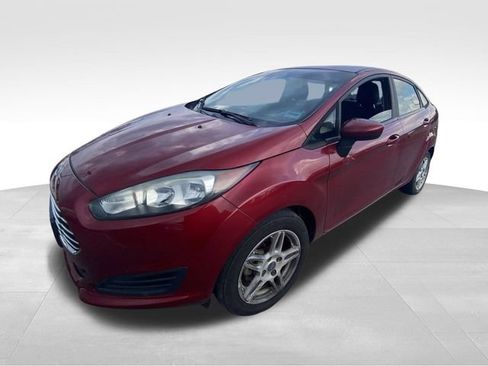 Used 2017 Ford Fiesta SE FWD image 2