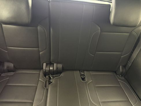 Used 2018 GMC Yukon SLT AWD/4WD image 17
