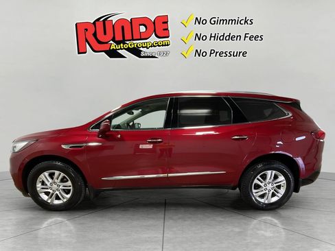 Used 2018 Buick Enclave Essence FWD image 3