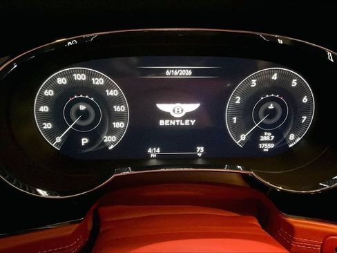 Used 2023 Bentley Bentayga AWD/4WD image 10