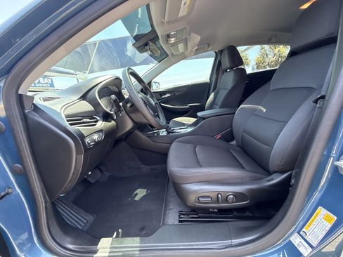 Used 2025 Chevrolet Malibu LT FWD image 18
