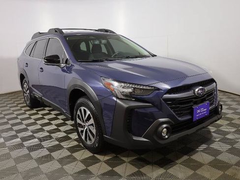 Used 2025 Subaru Outback Premium w/ Popular Package #1A AWD/4WD image 5