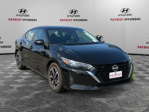 Used 2024 Nissan Sentra SV FWD image 1