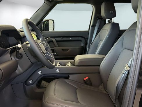 New 2026 Land Rover Defender 110 X-Dynamic SE AWD/4WD image 15