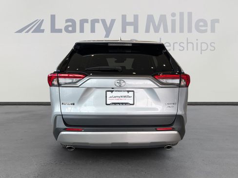 Used 2025 Toyota RAV4 Limited w/ Advanced Technology Package AWD/4WD image 4