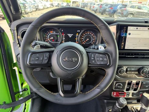 New 2025 Jeep Wrangler Unlimited Rubicon 392 image 17