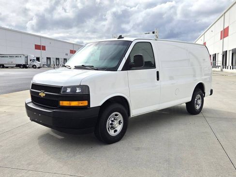 Used 2021 Chevrolet Express 2500 w/ Driver Convenience Package image 1