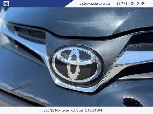 Used 2019 Toyota Sienna LE FWD image 50