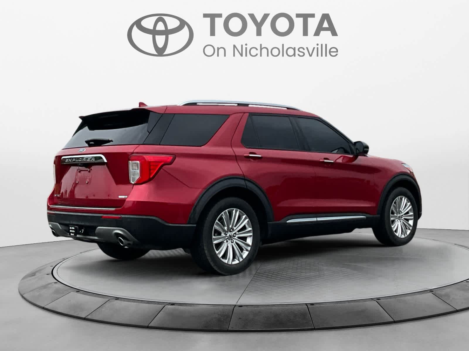 Used 2020 Ford Explorer Limited w/ Class III Trailer Tow Package AWD/4WD image 5