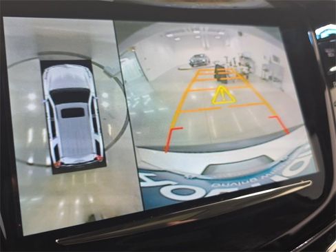 Used 2015 Cadillac Escalade Premium image 23