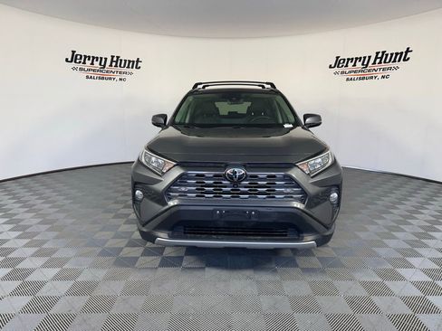 Used 2019 Toyota RAV4 Limited w/ Advanced Technology Package image 7