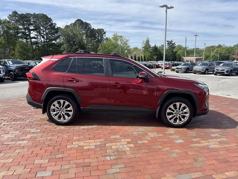 Used 2025 Toyota RAV4 XLE Premium FWD image 37