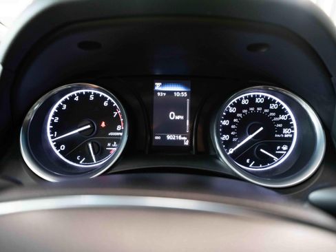 Used 2020 Toyota Camry LE FWD image 16