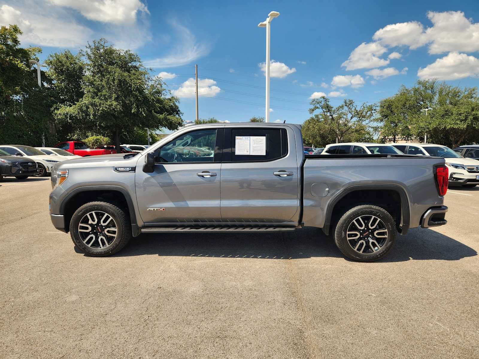 Used 2021 GMC Sierra 1500 AT4 w/ AT4 Premium Package AWD/4WD image 4