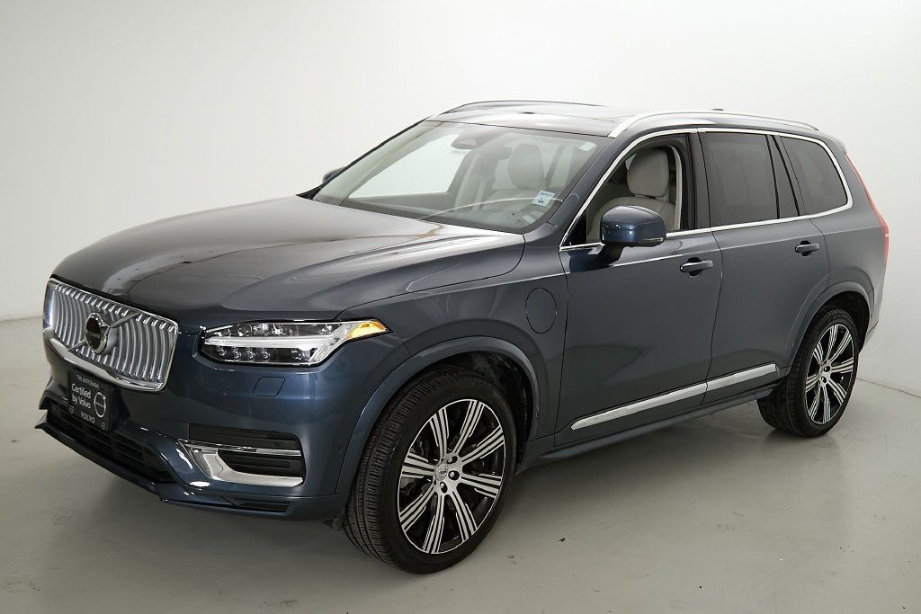 Certified 2024 Volvo XC90 T8 Plus w/ Protection Package Premier AWD/4WD image 6