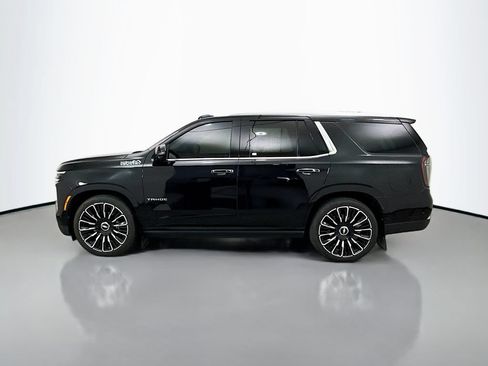 Used 2025 Chevrolet Tahoe High Country AWD/4WD image 5