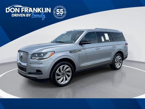 Used 2023 Lincoln Navigator Reserve AWD/4WD image 1