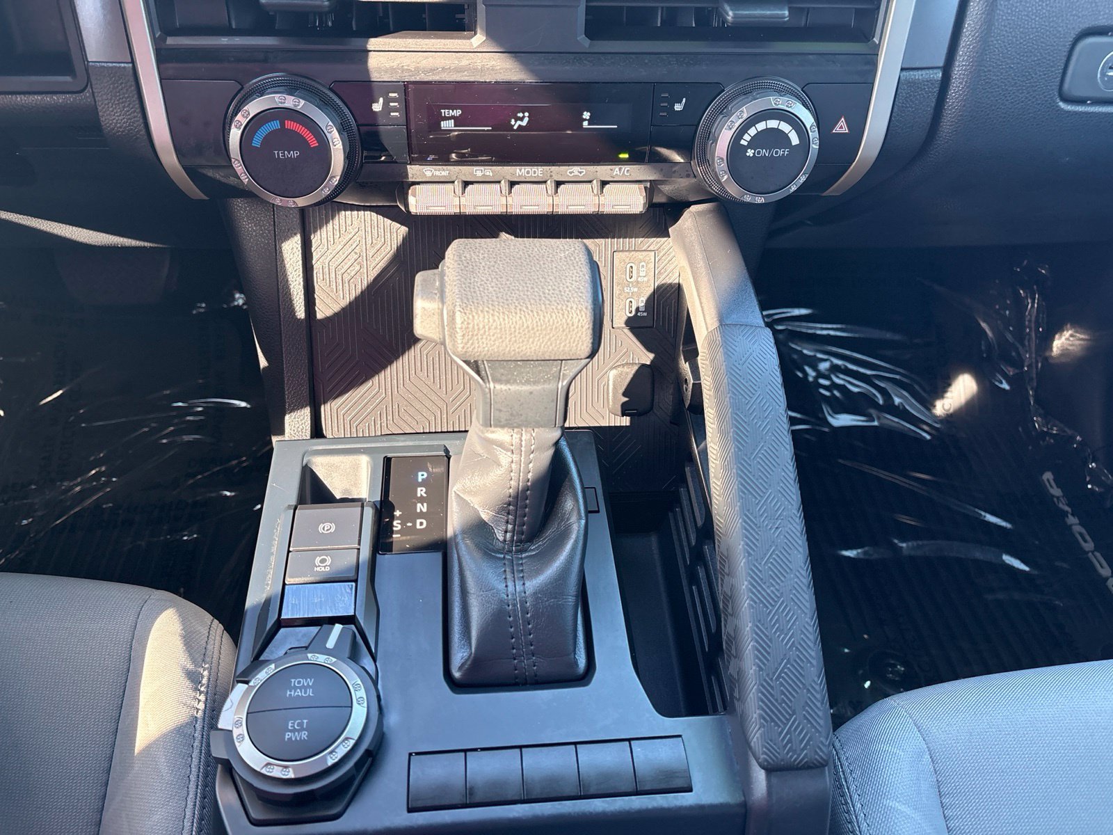 Used 2025 Toyota Tacoma SR5 AWD/4WD image 22