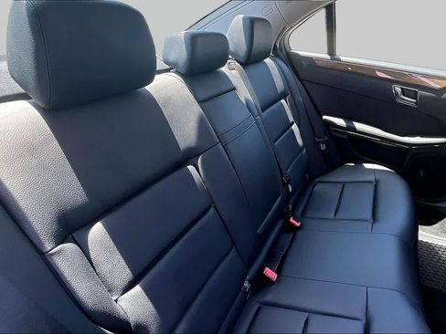 Used 2011 Mercedes-Benz E 350 Sedan image 19