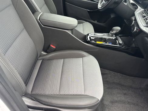 Used 2024 Chevrolet Trax LT w/ Driver Confidence Package image 17