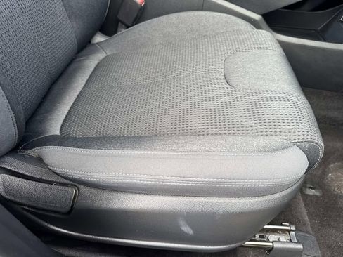 Used 2021 Hyundai Santa Fe SE image 13