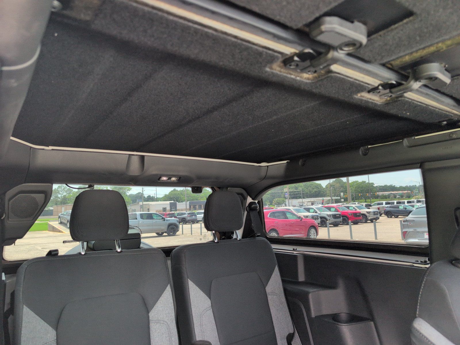 Used 2021 Ford Bronco 2-Door AWD/4WD image 11