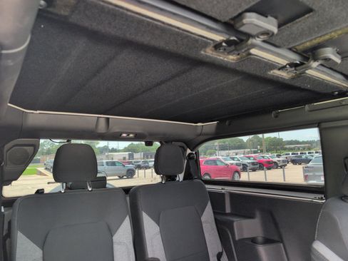Used 2021 Ford Bronco 2-Door AWD/4WD image 11
