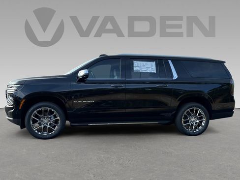 New 2026 Chevrolet Suburban Premier image 6