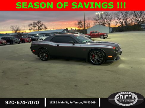 Used 2014 Dodge Challenger SRT8 image 8