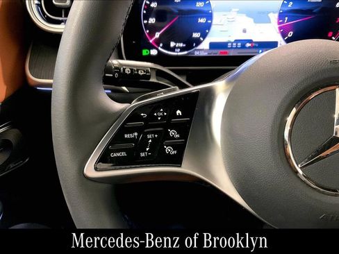 Used 2026 Mercedes-Benz GLC 300 4MATIC image 25