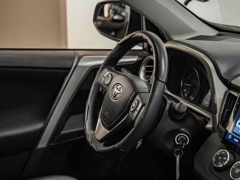 Used 2018 Toyota RAV4 LE w/ All Weather Liner Package AWD/4WD image 16