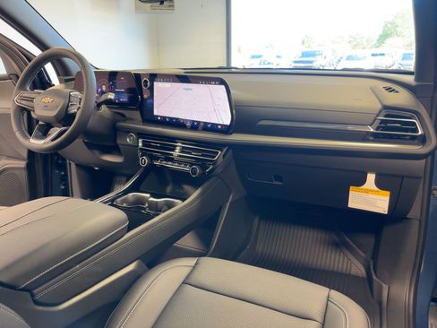 New 2026 Chevrolet Traverse LT w/ Sun and Wheel Package image 29