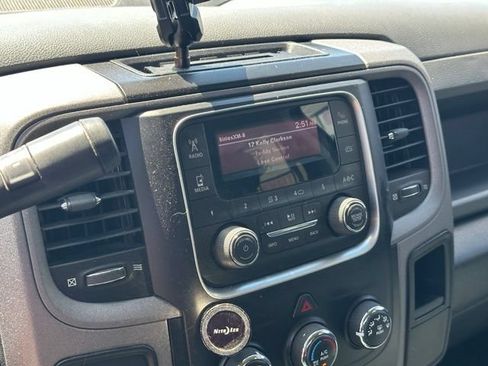 Used 2018 RAM 2500 Tradesman w/ Chrome Appearance Group AWD/4WD image 27