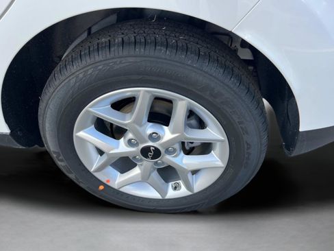 New 2025 Kia Soul LX image 11