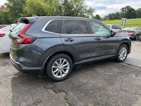 Used 2024 Honda CR-V EX image 2