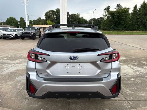 Used 2024 Subaru Crosstrek 2.5i Limited AWD/4WD image 4