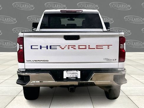 Used 2022 Chevrolet Silverado 2500 LT w/ Convenience Package image 6