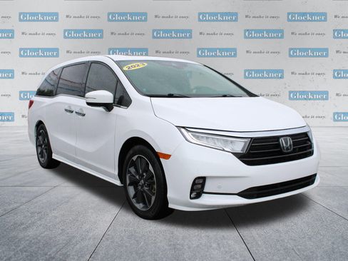 Used 2023 Honda Odyssey Elite image 3